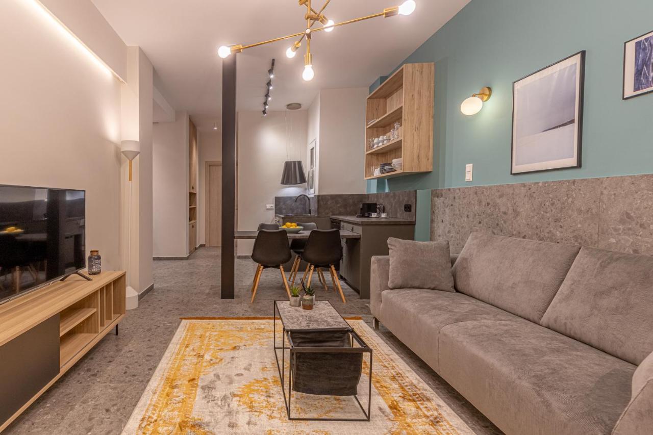 Elegant Apt 5' From Ampelokipi Metro Station Athens Exterior photo